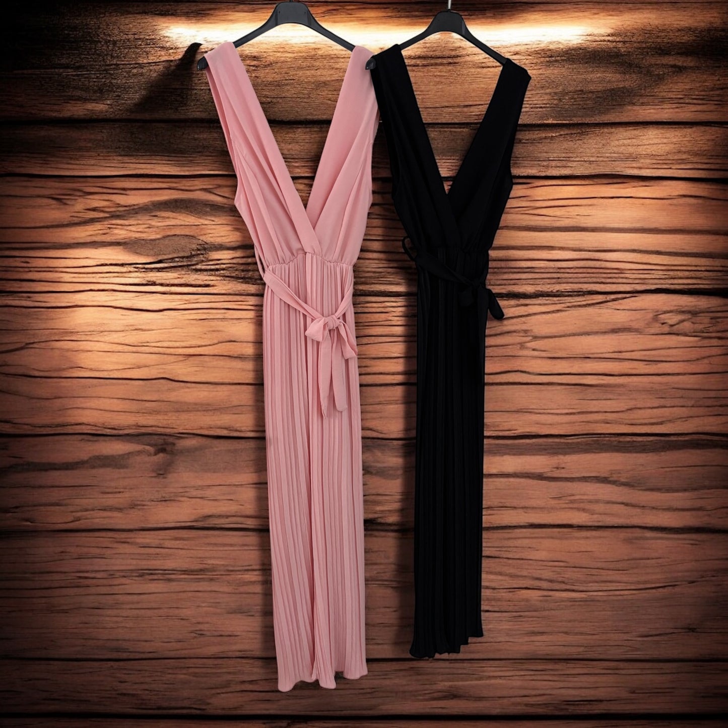 Jumpsuit mit Plissee Bein verschiedene Farben