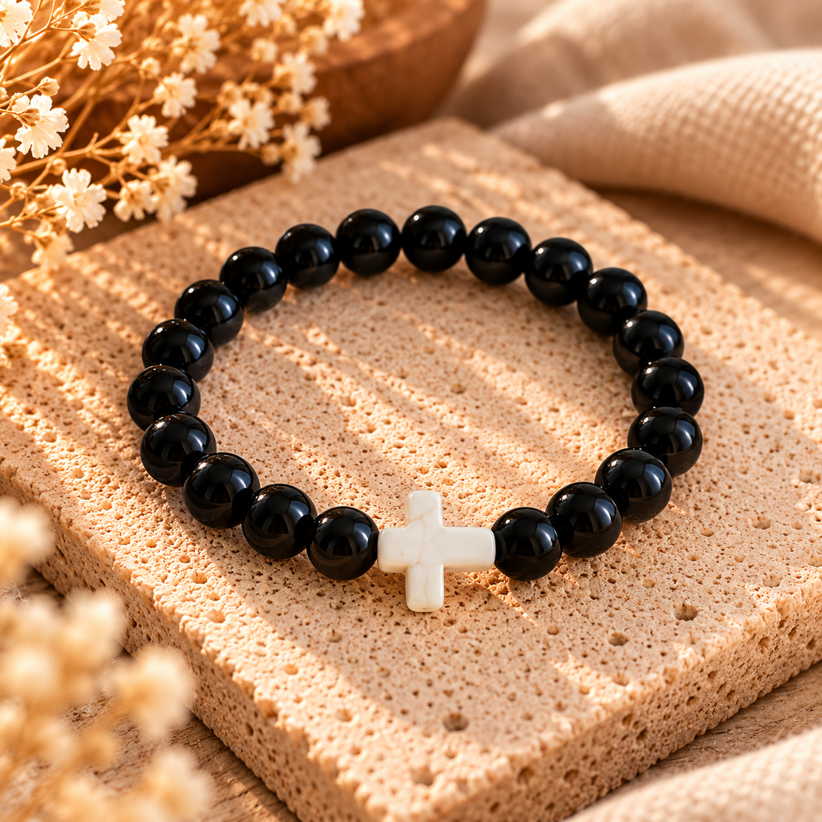 Armband Onyx mit weißem Kreuz