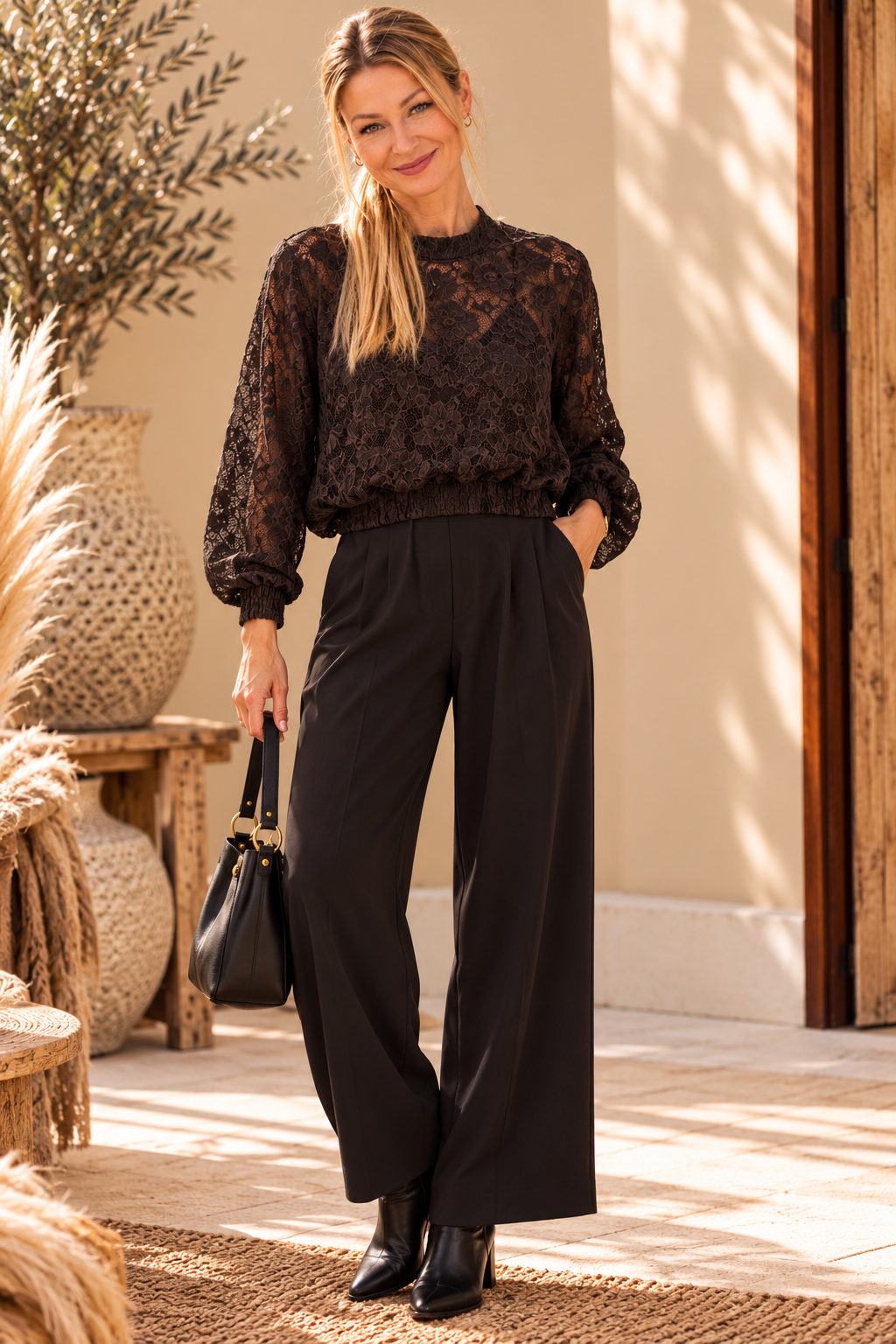Elegante Spitzenbluse – feminin, zart & vielseitig kombinierbar 🤎