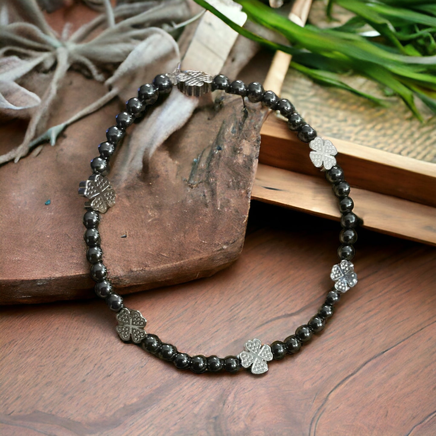 Edelstein Hämatit Armband mit Klee
