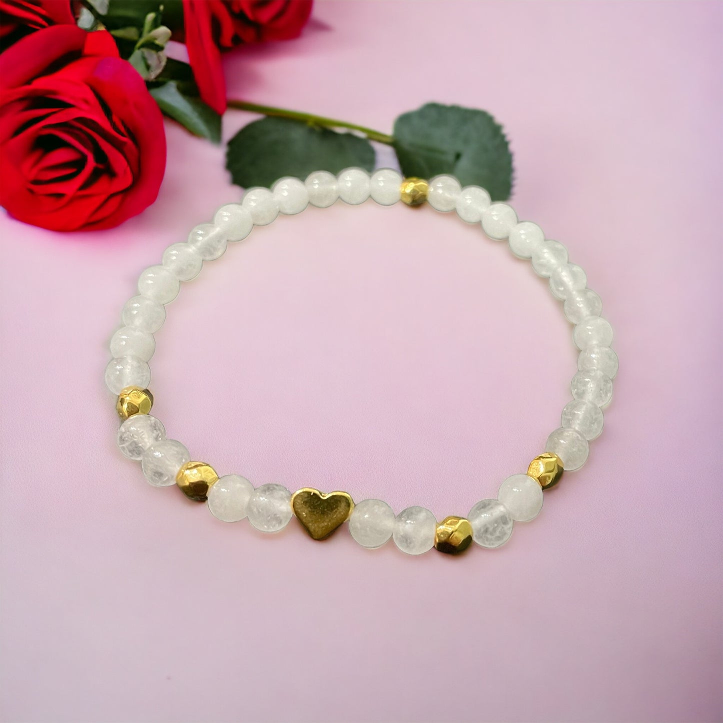 Edelstein Jade weiß mit Herz goldfarben