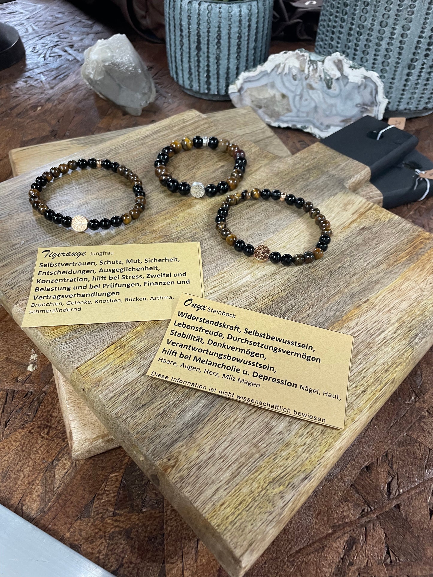 Edelstein Tigerauge und Onyx Armband mit Blume des Lebens