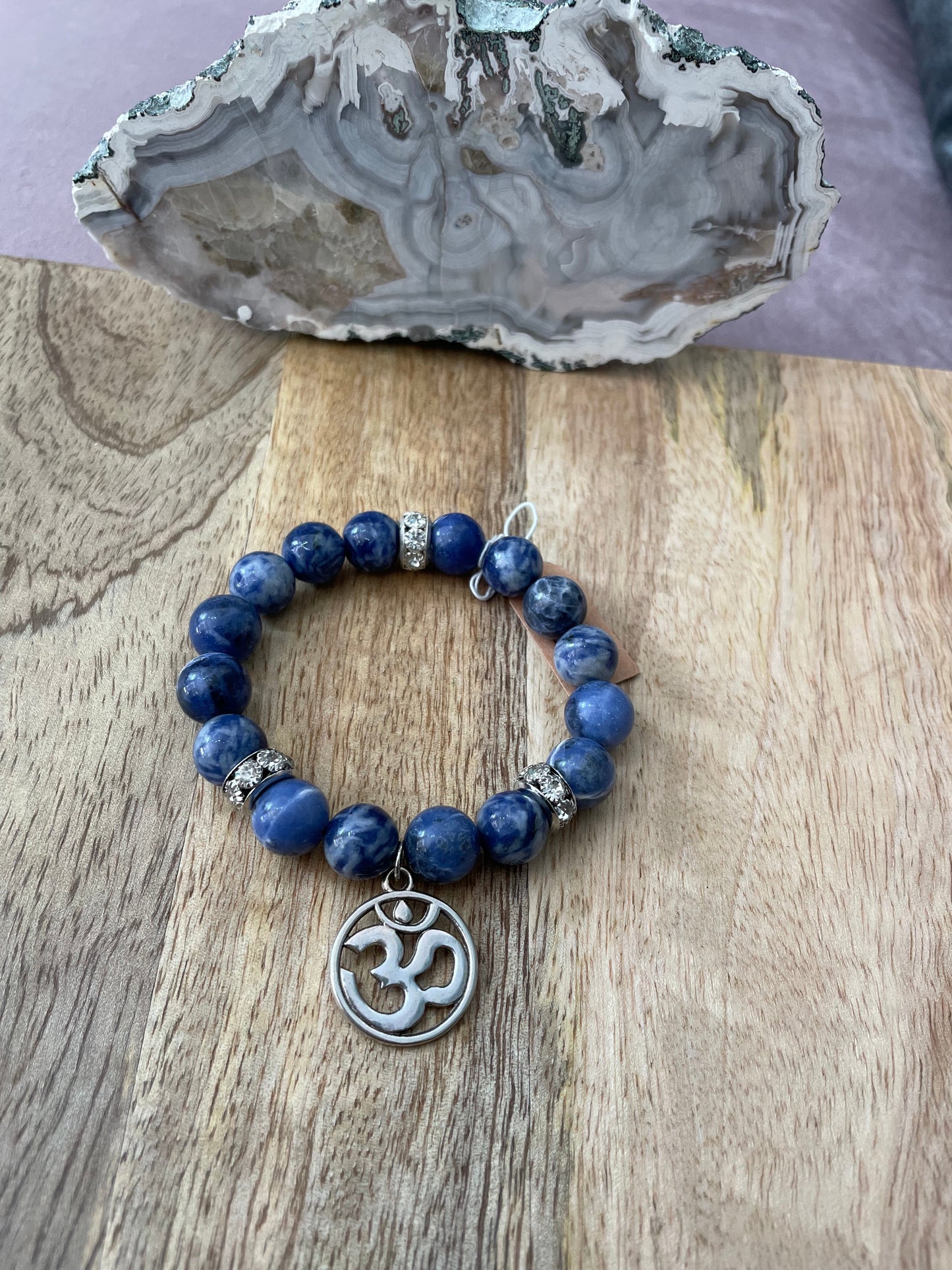 Edelstein Sodalit Armband mit OM