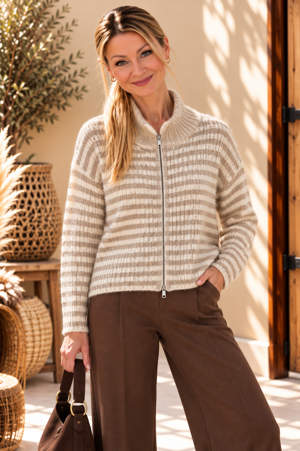 Gestreifte Strickjacke mit Reißverschluss – Kuschelig & zeitlos schön, in 2 Farben 🤎