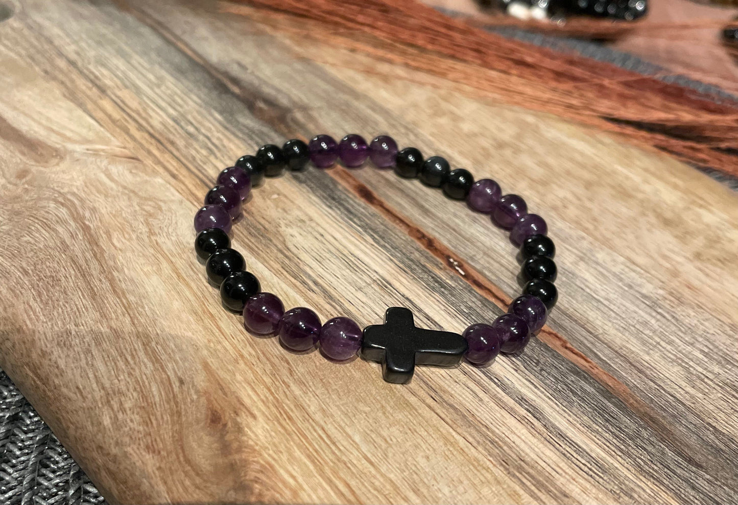 Edelstein Amethyst/ Obsidian mit Kreuz