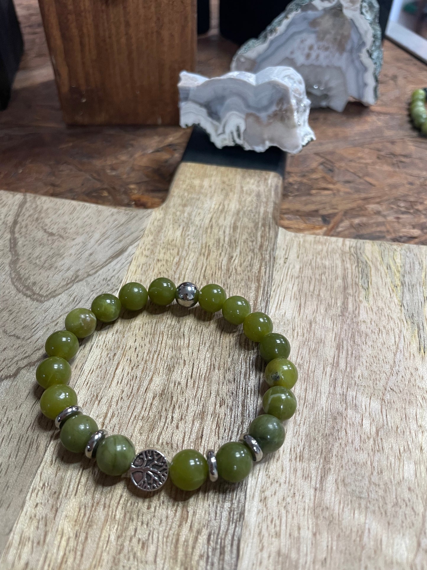 Edelstein Jade Armband mit Baum des Lebens silberfarben