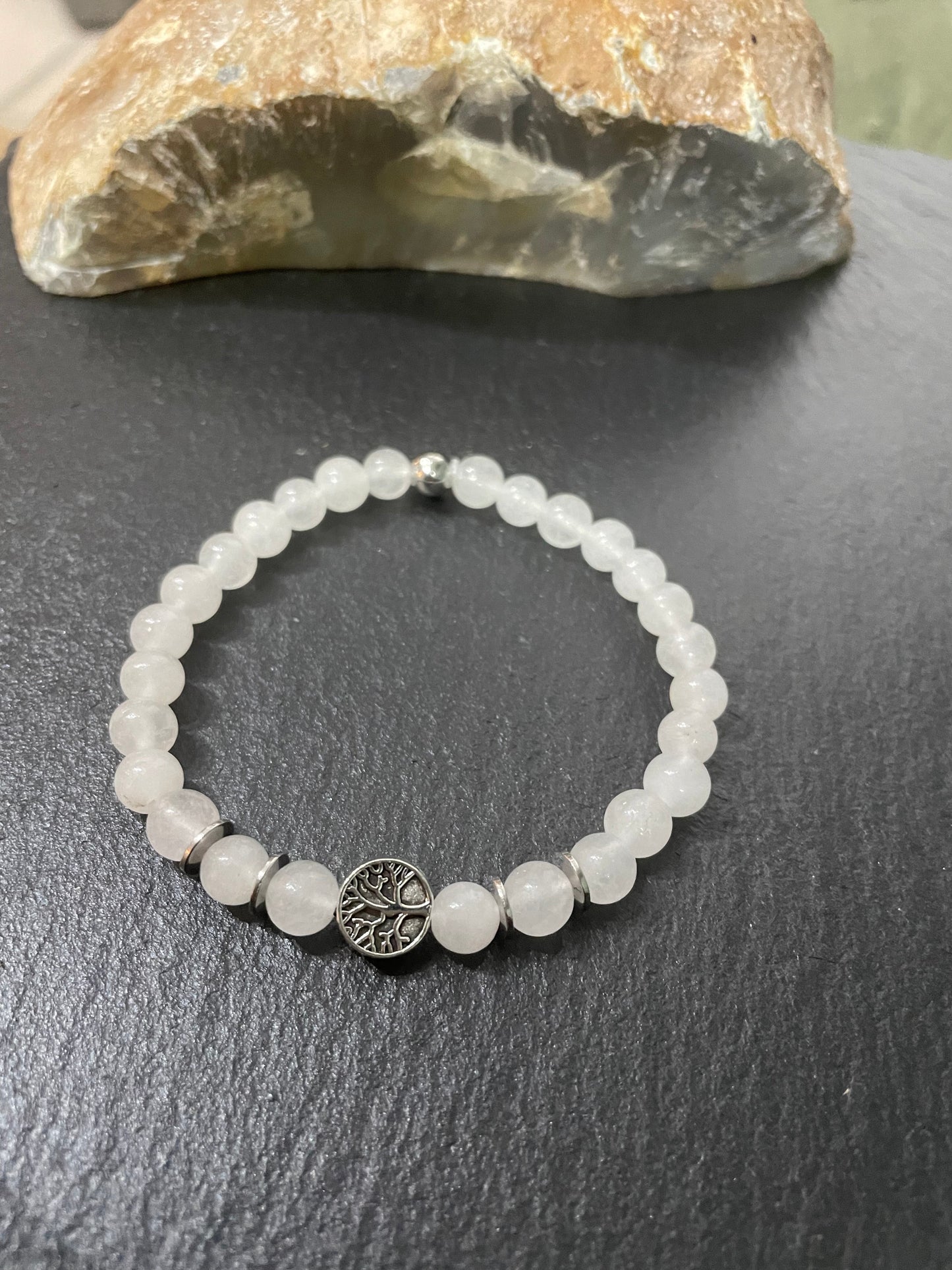 Edelstein Jade weiß Armband mit Baum des Lebens